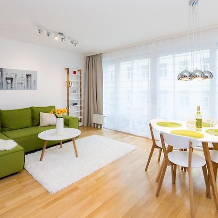 Rafael Kaiser - Aurea Apartment - Contactless 24H Check-In - Wina Ruang foto