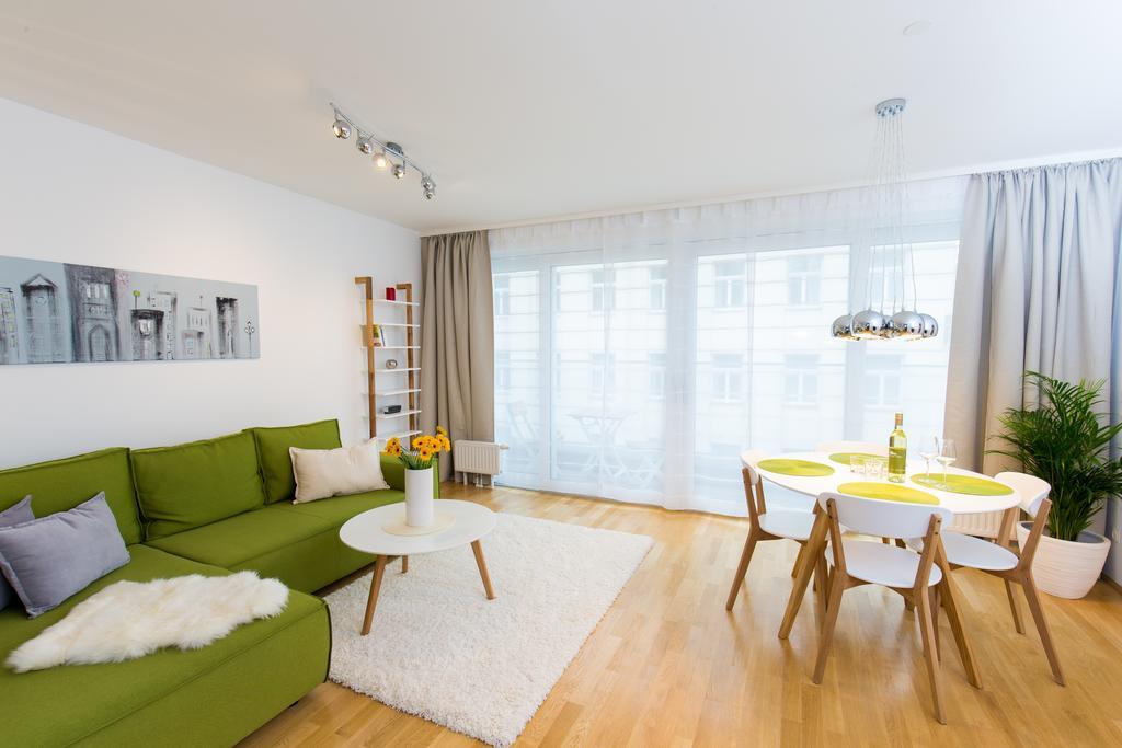 Rafael Kaiser - Aurea Apartment - Contactless 24H Check-In - Wina Ruang foto