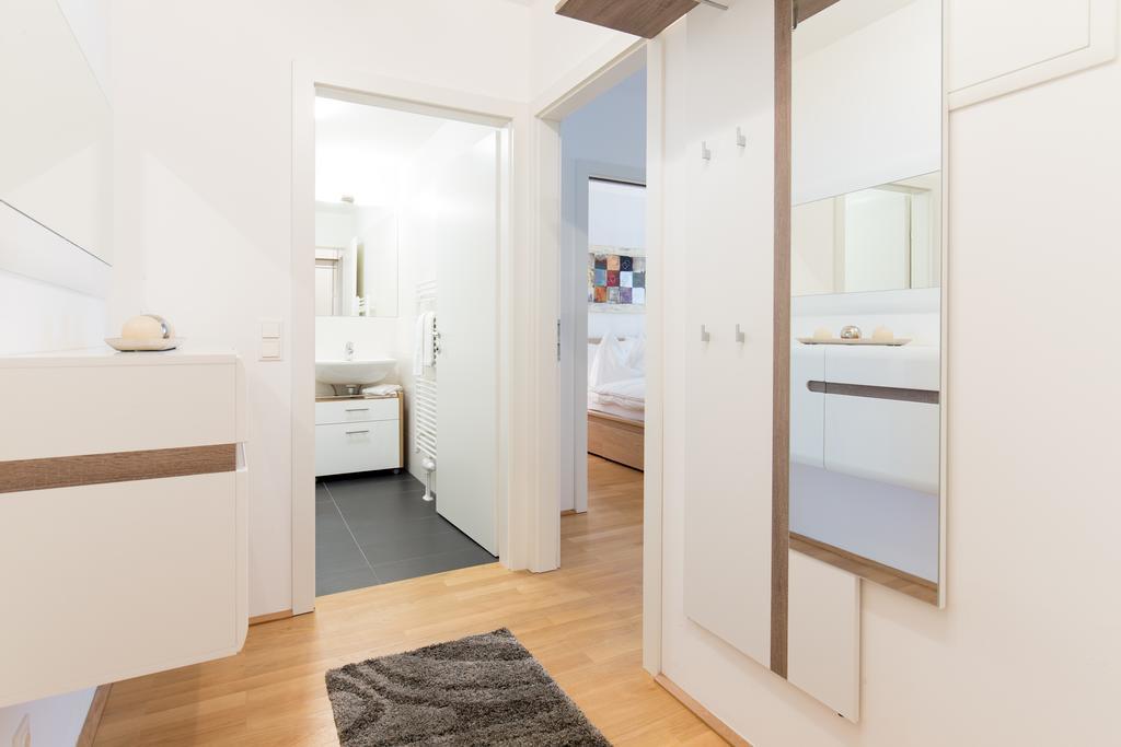 Rafael Kaiser - Aurea Apartment - Contactless 24H Check-In - Wina Ruang foto